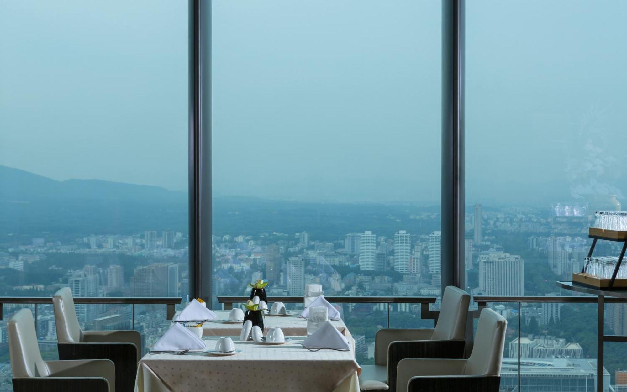 Jinling Hotel Nanking Buitenkant foto